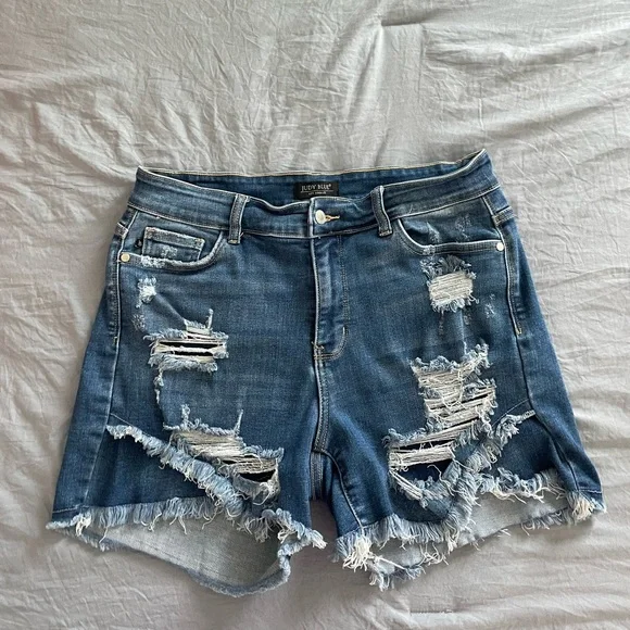 Judy Blue Ripped Denim Jean Shorts 1XL - Picture 4 of 6